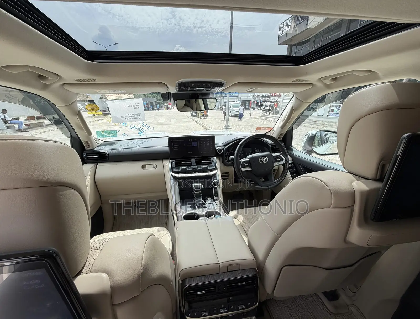 Toyota Land Cruiser 2023 White