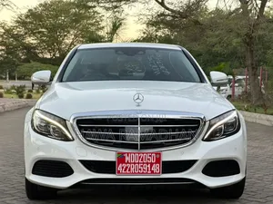 Mercedes-Benz C200 2015 White