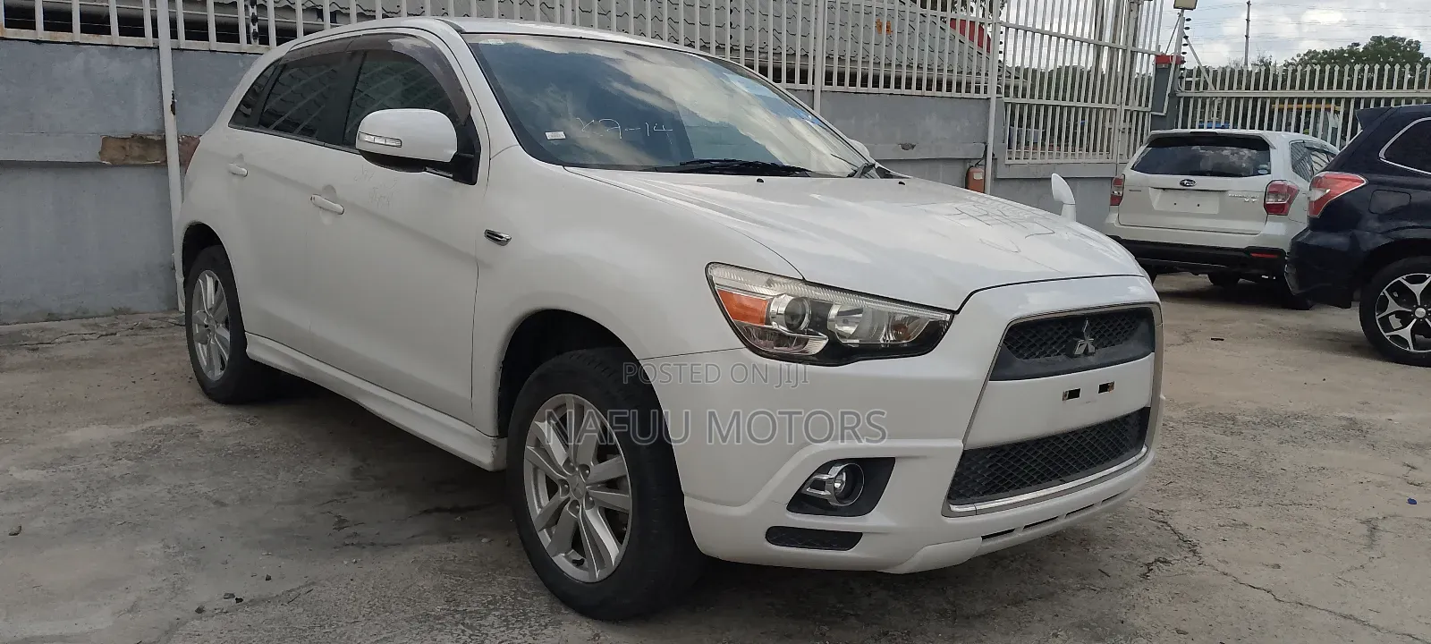 Mitsubishi RVR 2010 White