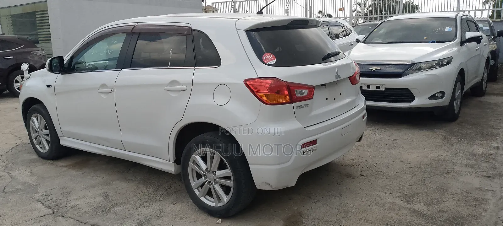 Mitsubishi RVR 2010 White