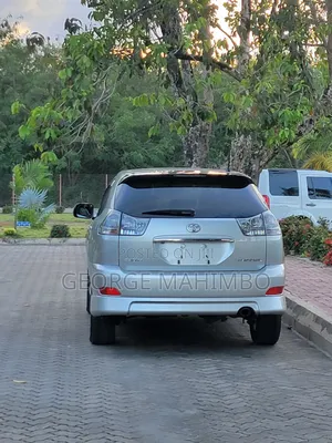 Toyota Harrier 2004 Silver