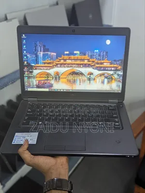 New Laptop Dell Latitude 5400 8GB Intel Core I5 HDD 500GB