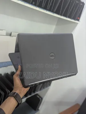 New Laptop Dell Latitude 5400 8GB Intel Core I5 HDD 500GB