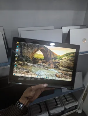 New Laptop Lenovo 300e 4GB Intel Celeron SSHD+SSD 128GB