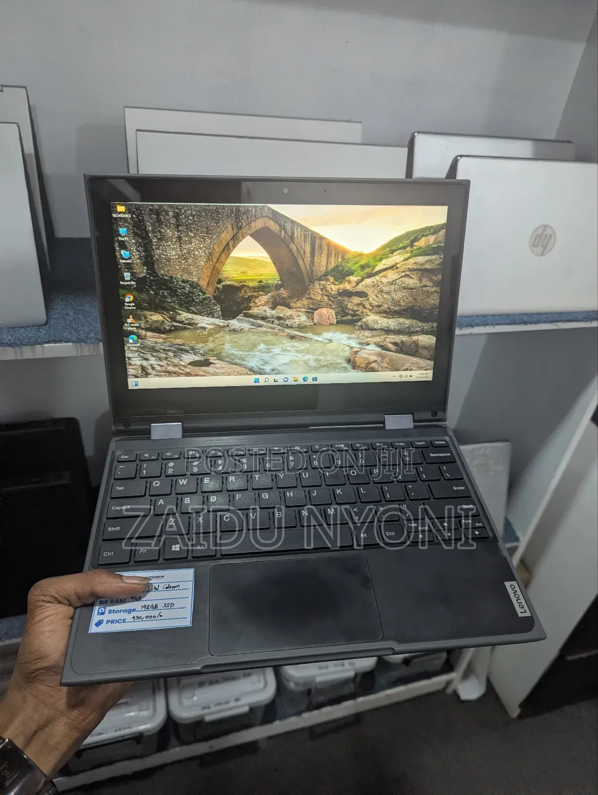 New Laptop Lenovo 300e 4GB Intel Celeron SSHD+SSD 128GB