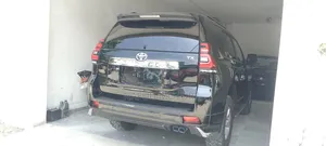 Toyota Land Cruiser Prado 2017 Black