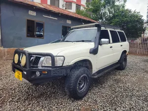 Nissan Patrol 2014 White