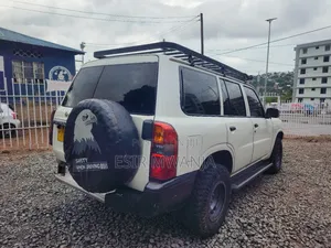 Nissan Patrol 2014 White