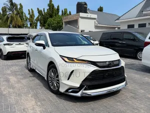 Toyota Harrier 2.0 2020 White