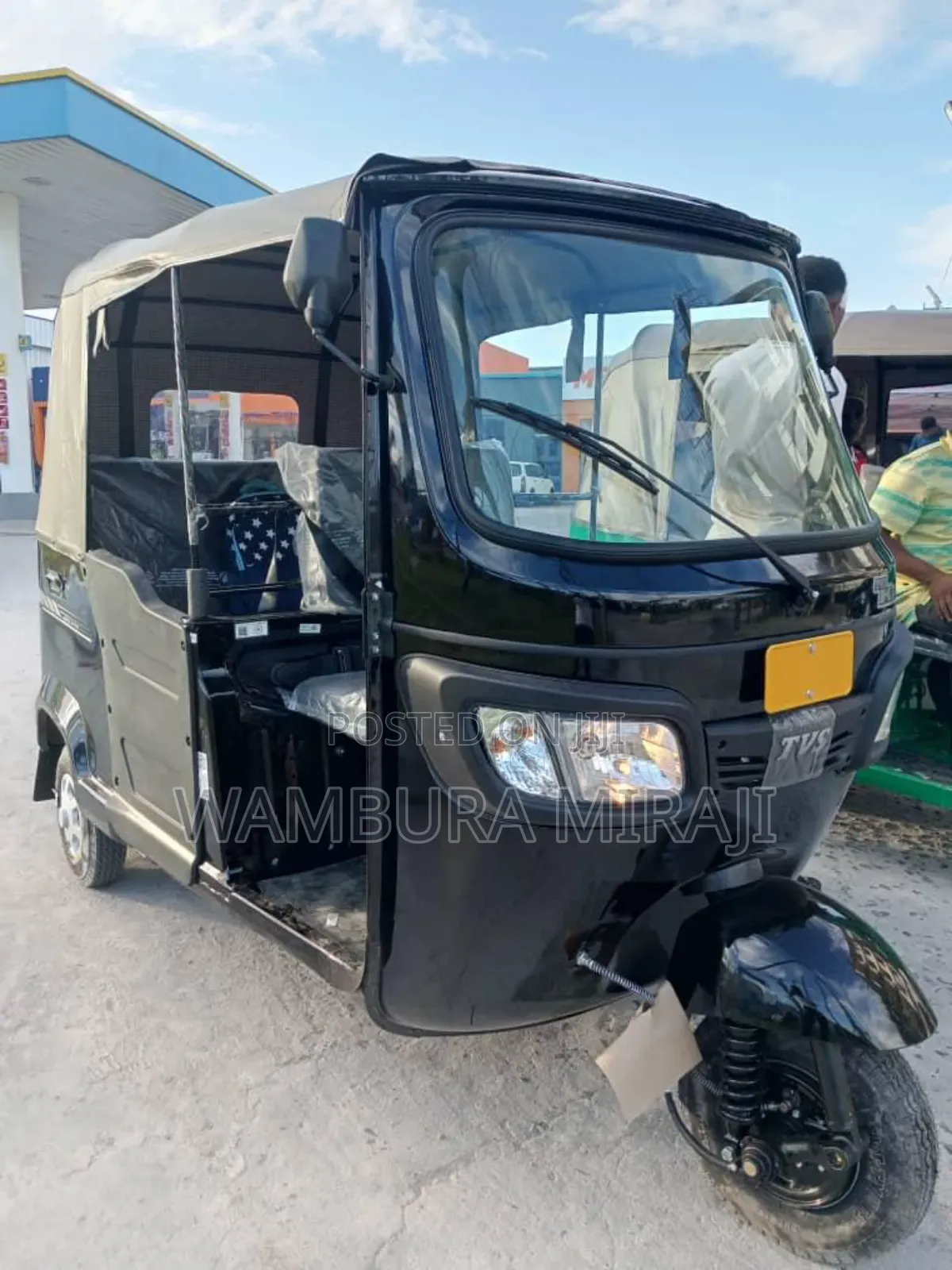 Bajaj Avenger 200 2025 Black