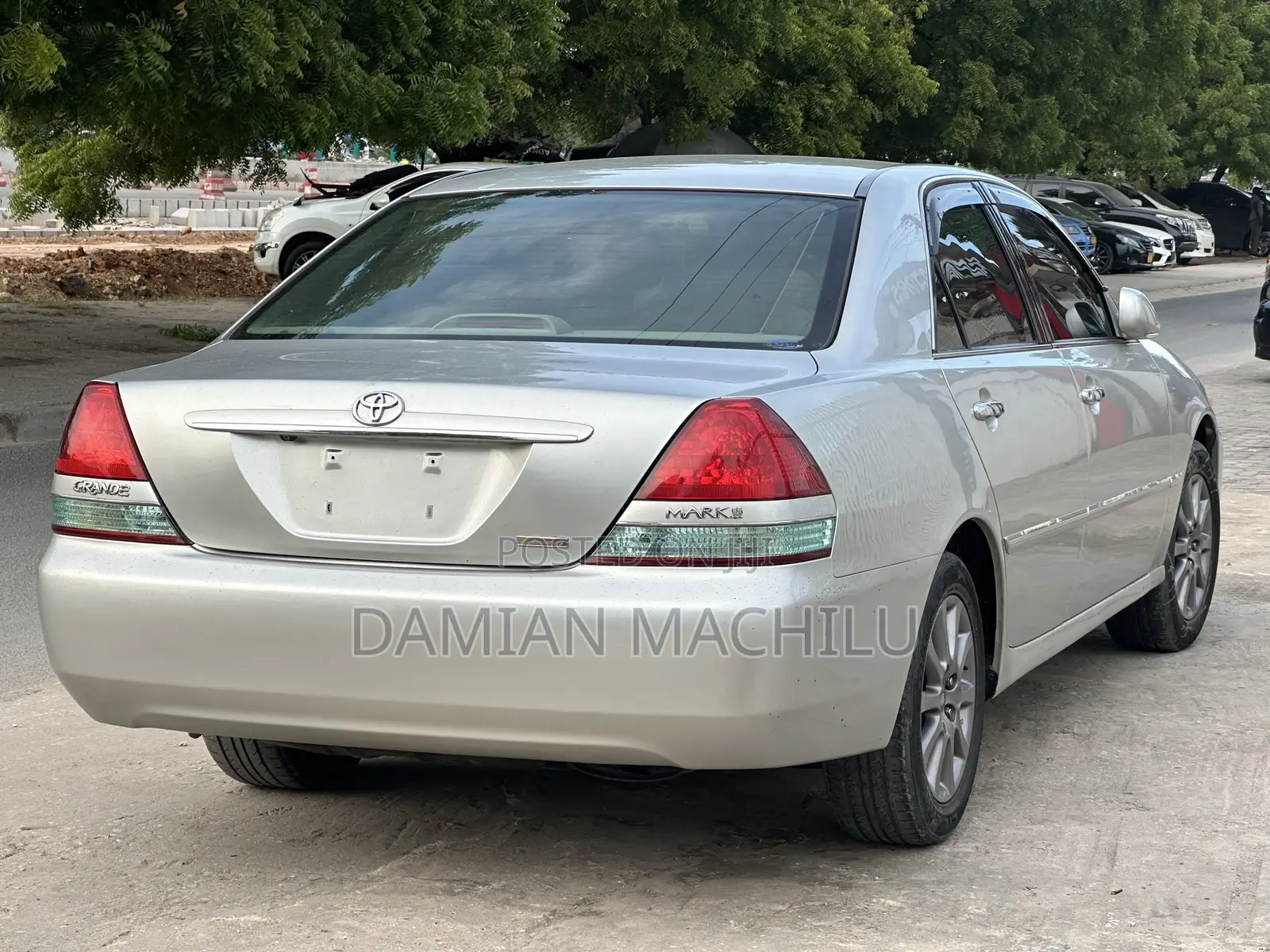 Toyota Mark II 2004 Silver