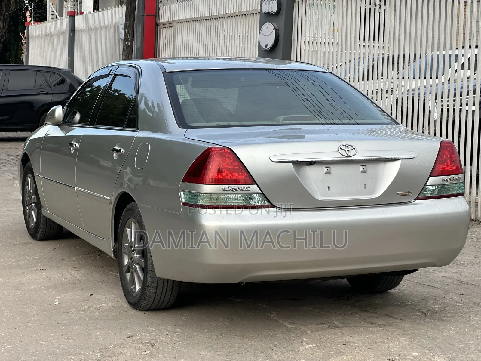 Toyota Mark II 2004 Silver