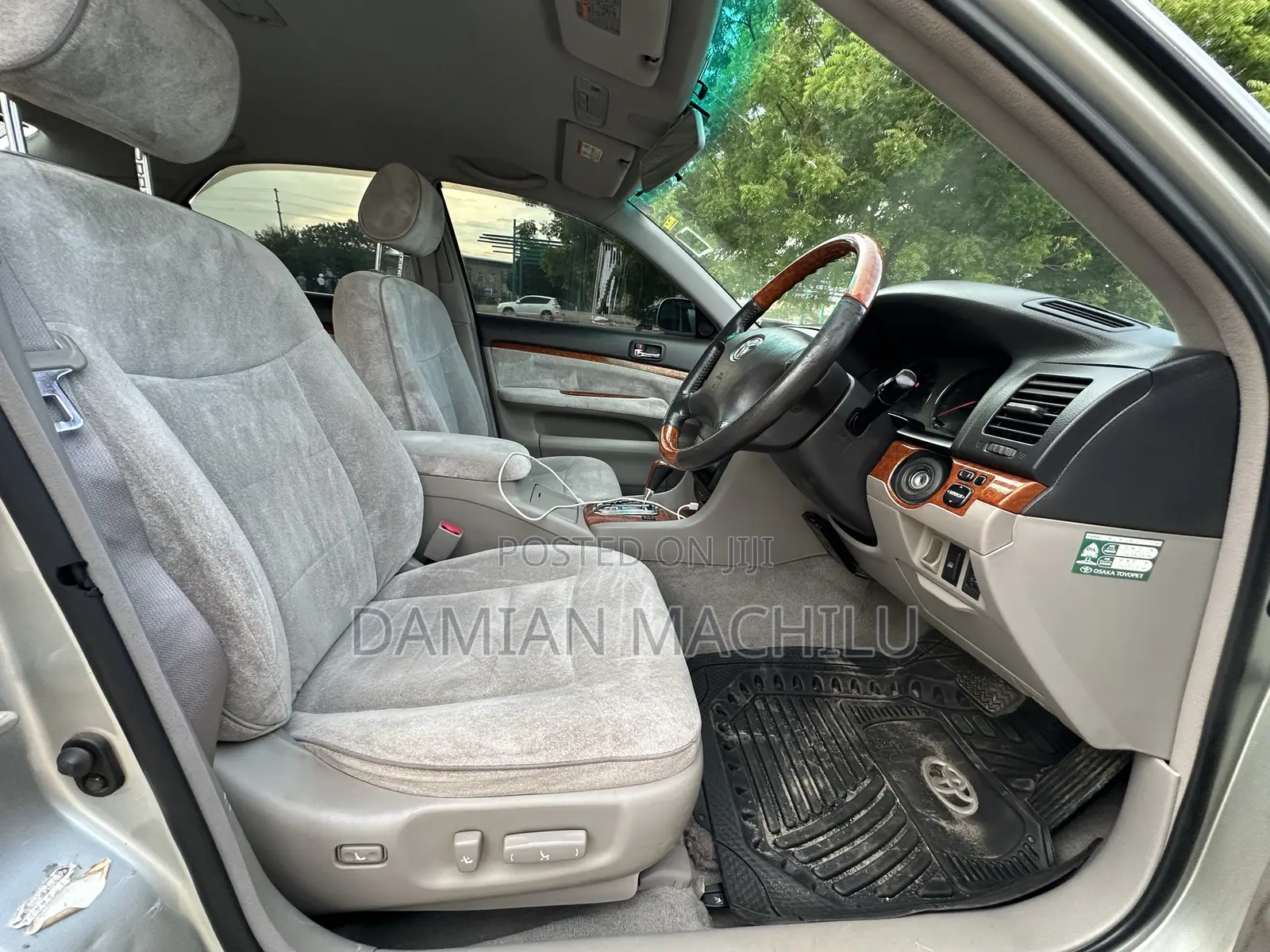 Toyota Mark II 2004 Silver