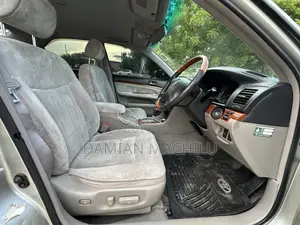 Toyota Mark II 2004 Silver