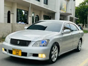 Toyota Crown 2006 Silver