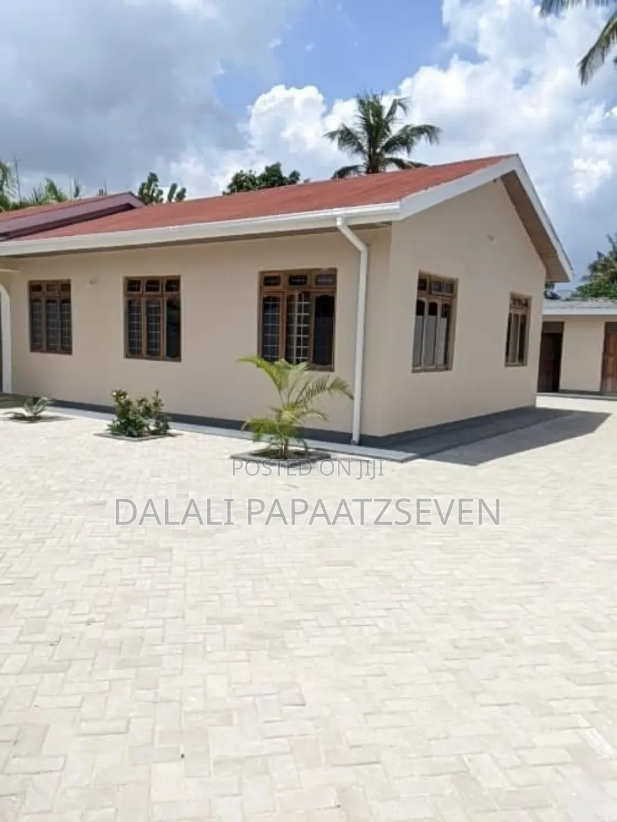 3bdrm House in Dalalipapaatzseven, Bunju for rent