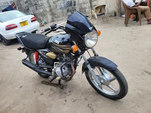 TVS HLX Plus ES 2025 Black
