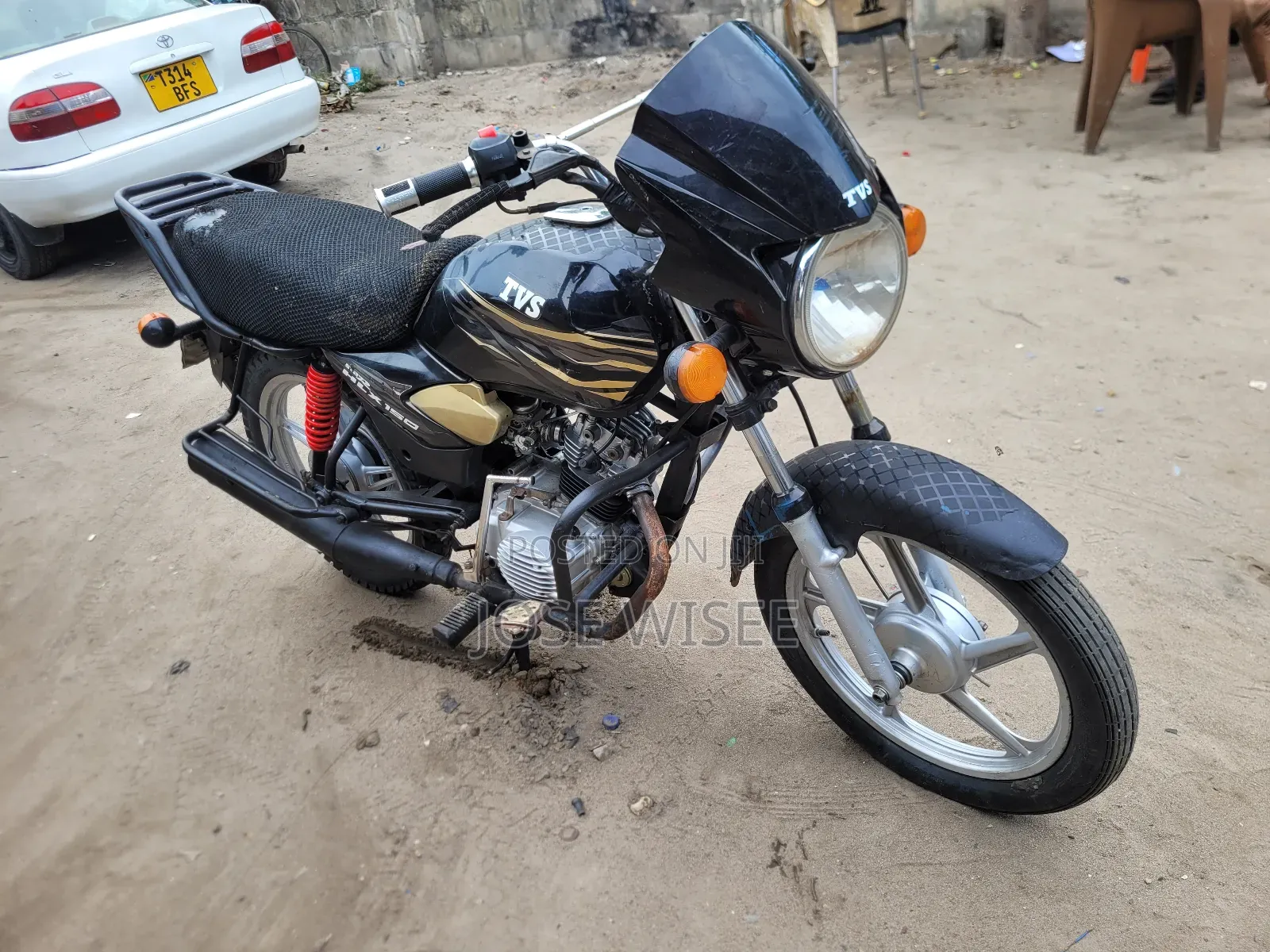 TVS HLX Plus ES 2025 Black