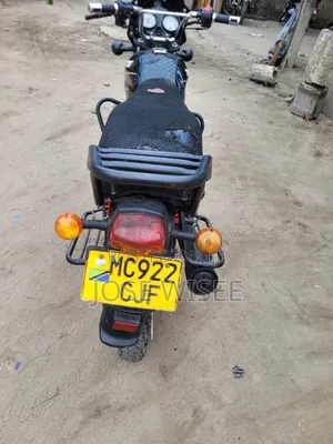 TVS HLX Plus ES 2025 Black