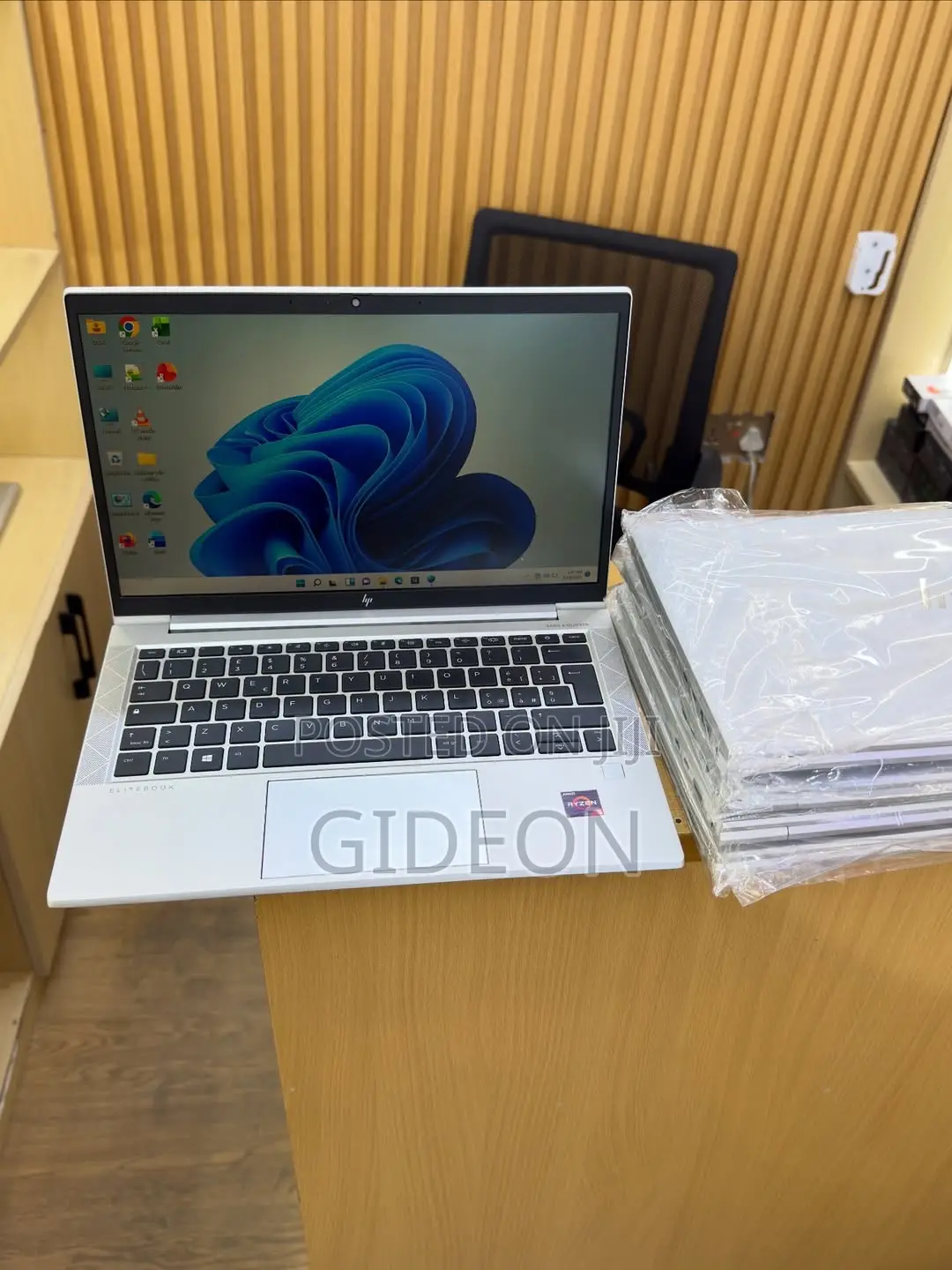 Laptop HP EliteBook 835 G7 8GB AMD Ryzen 5 SSD 256GB