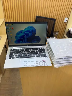 Laptop HP EliteBook 835 G7 8GB AMD Ryzen 5 SSD 256GB