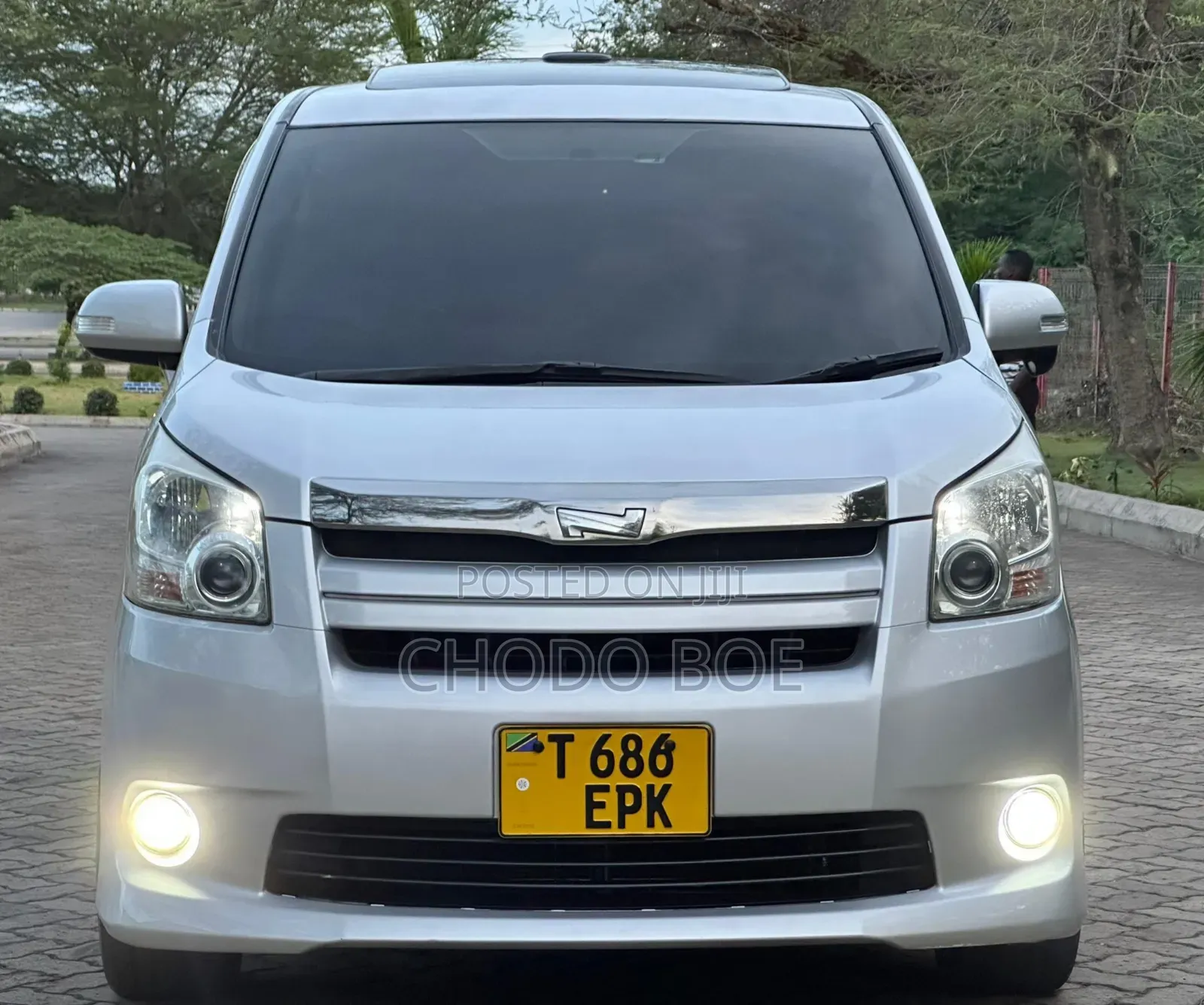 Toyota Noah 2008 Silver