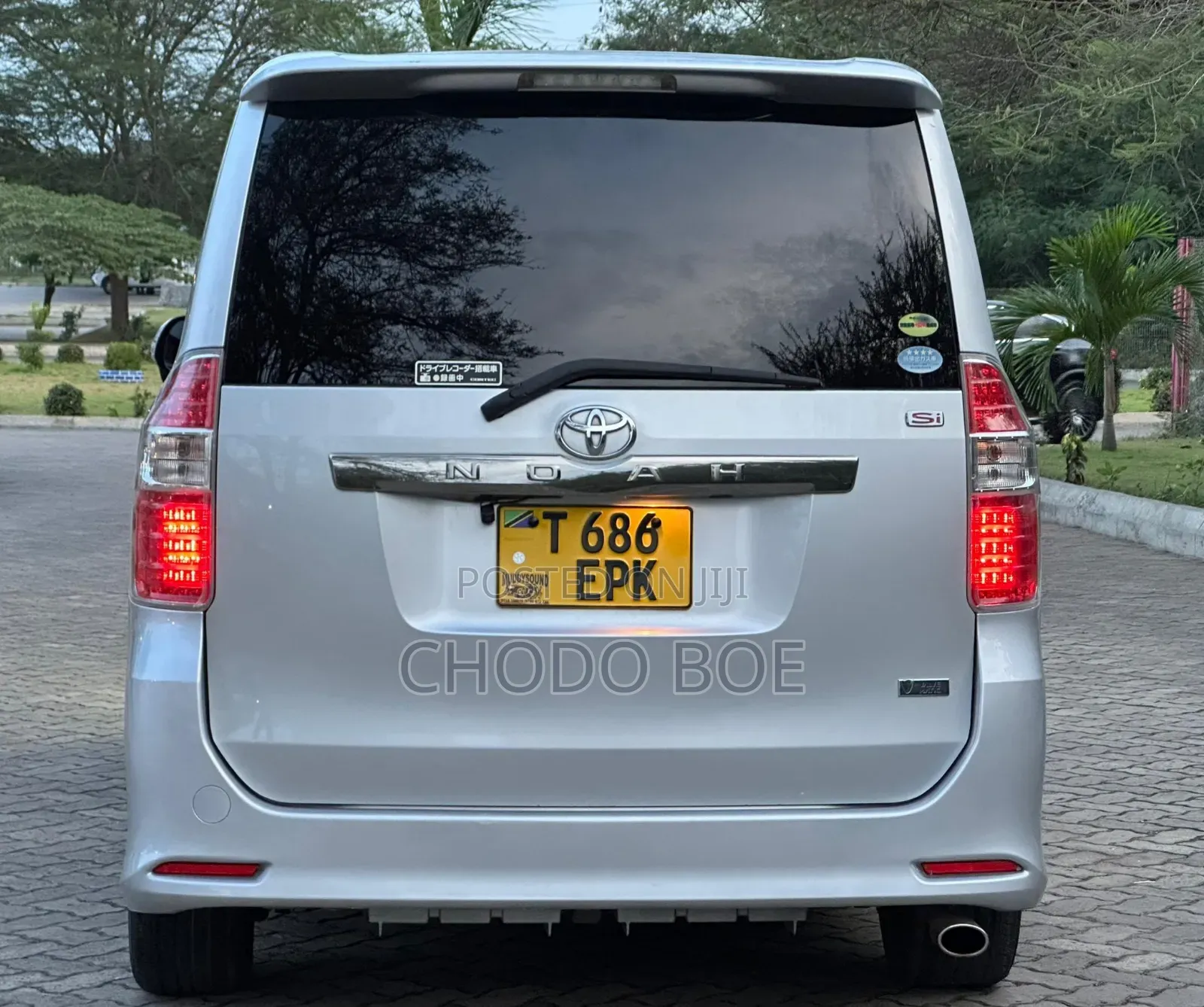 Toyota Noah 2008 Silver