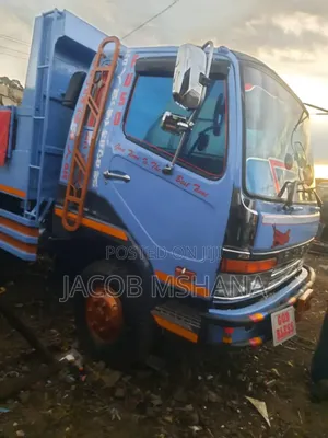Fuso Tipa Engine 17