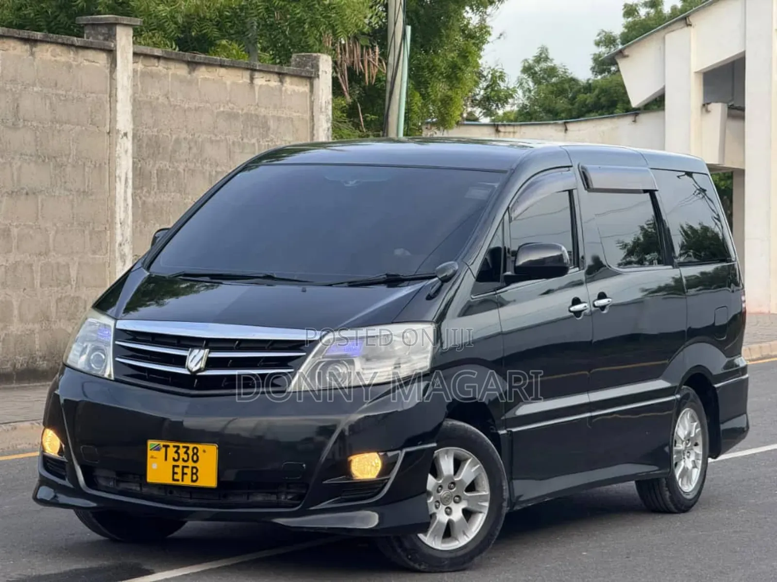 Toyota Alphard 2.4 Petrol AWD 2007 Black