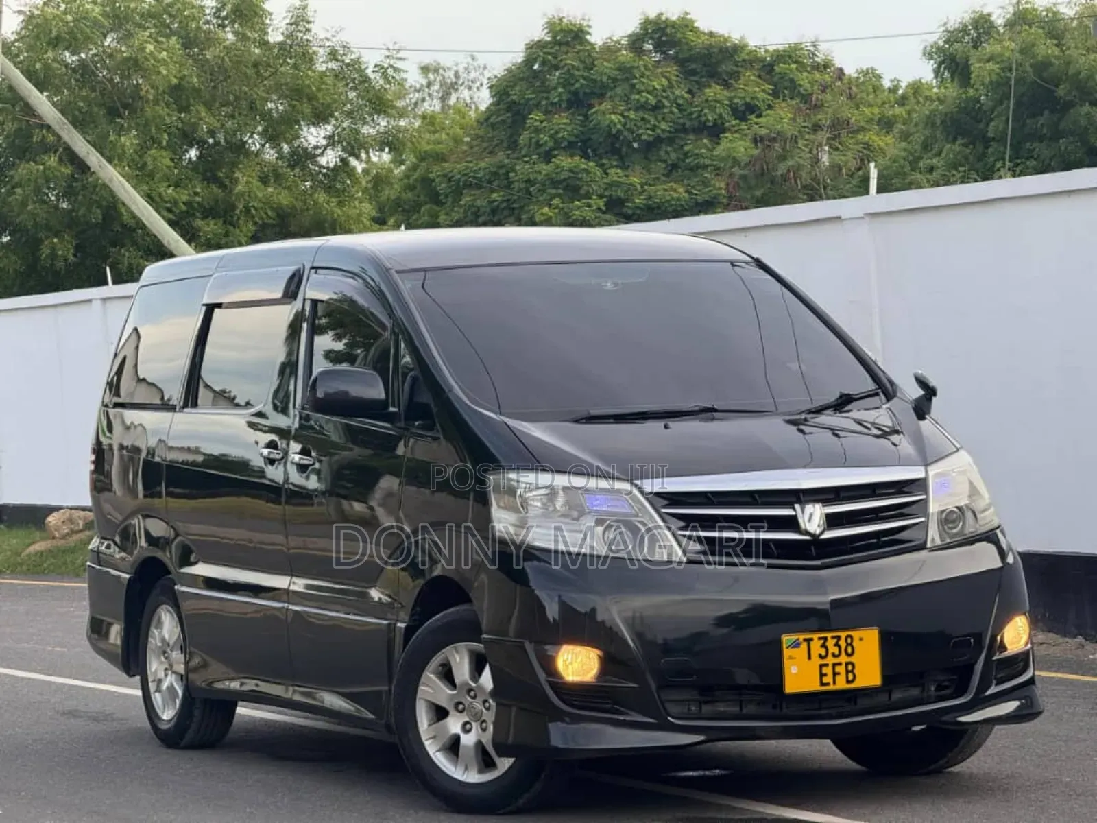 Toyota Alphard 2.4 Petrol AWD 2007 Black