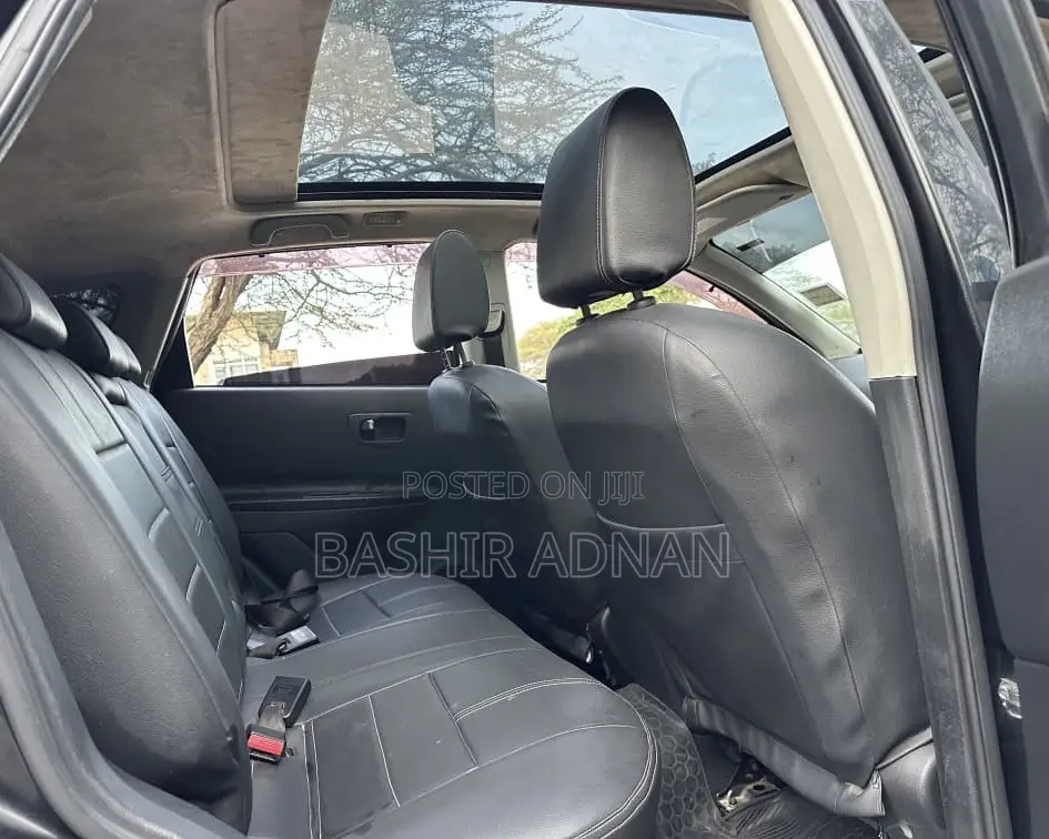 Nissan Dualis 2011 Black