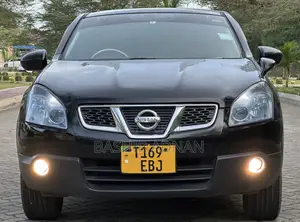 Nissan Dualis 2011 Black