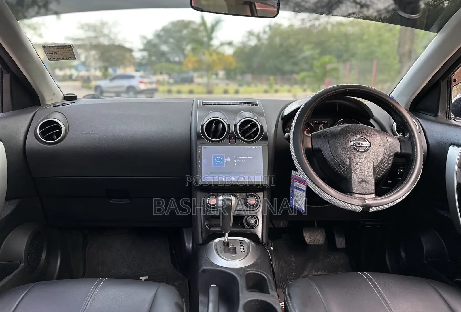 Nissan Dualis 2011 Black