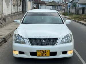 Toyota Crown 2006 White