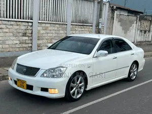 Toyota Crown 2006 White