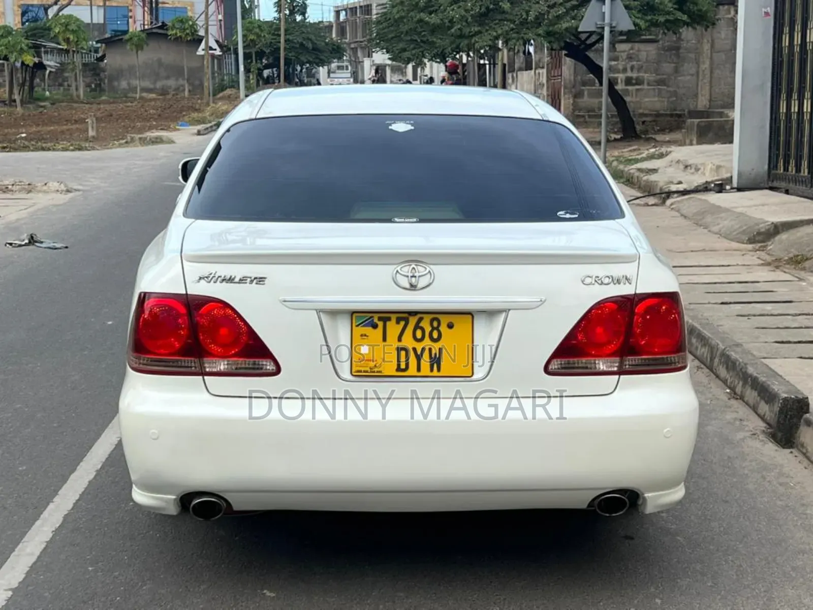 Toyota Crown 2006 White