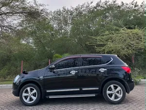 Nissan Dualis 2011 Black