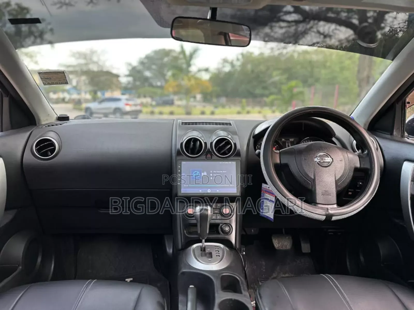 Nissan Dualis 2011 Black
