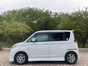 Suzuki Solio 2010 White