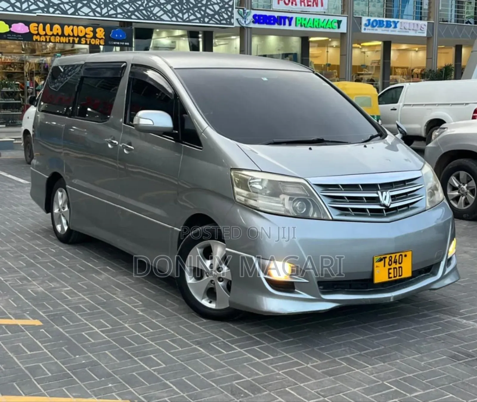 Toyota Alphard 2.4 Petrol AWD 2008 Silver