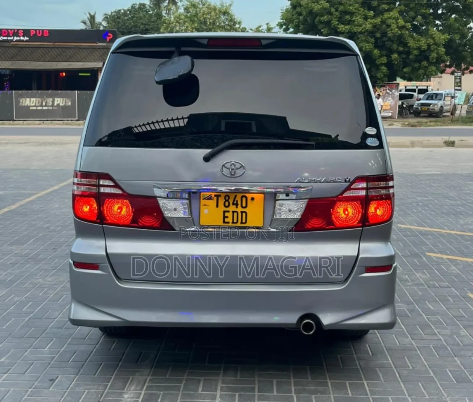 Toyota Alphard 2.4 Petrol AWD 2008 Silver