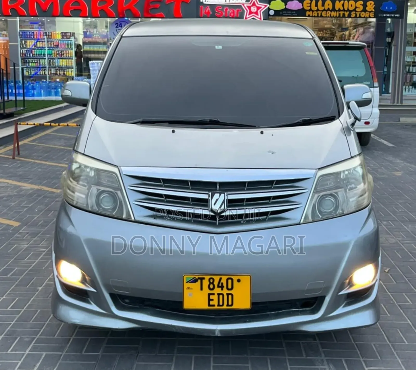 Toyota Alphard 2.4 Petrol AWD 2008 Silver