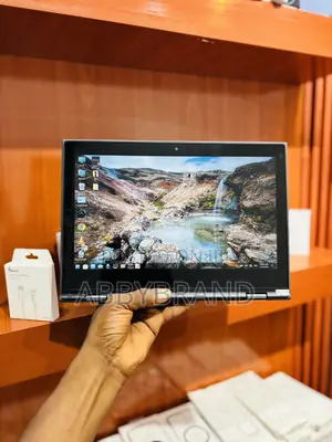 Laptop Lenovo 300e 4GB Intel SSD 128GB