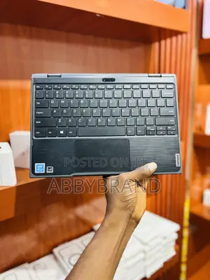 Laptop Lenovo 300e 4GB Intel SSD 128GB