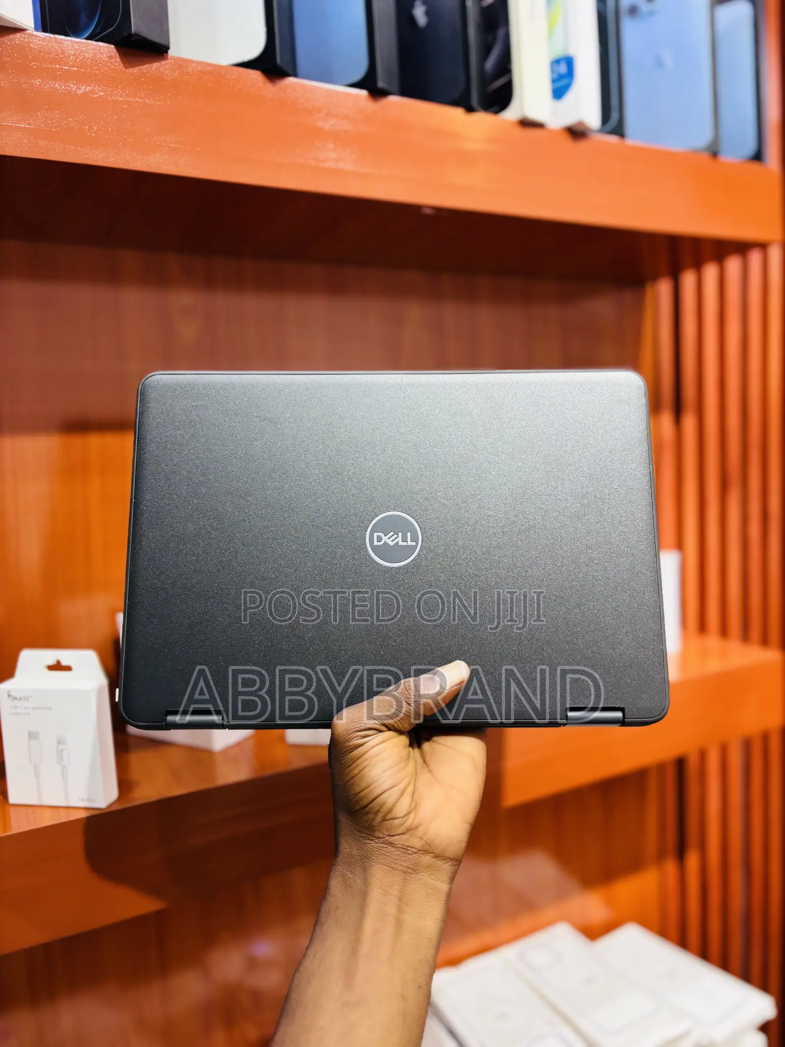 Laptop Dell Latitude 3189 4GB Intel SSD 128GB