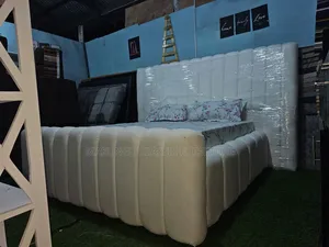 Bedsofa Ya Kisasa Na Ni Vip Rangi Nyeupe