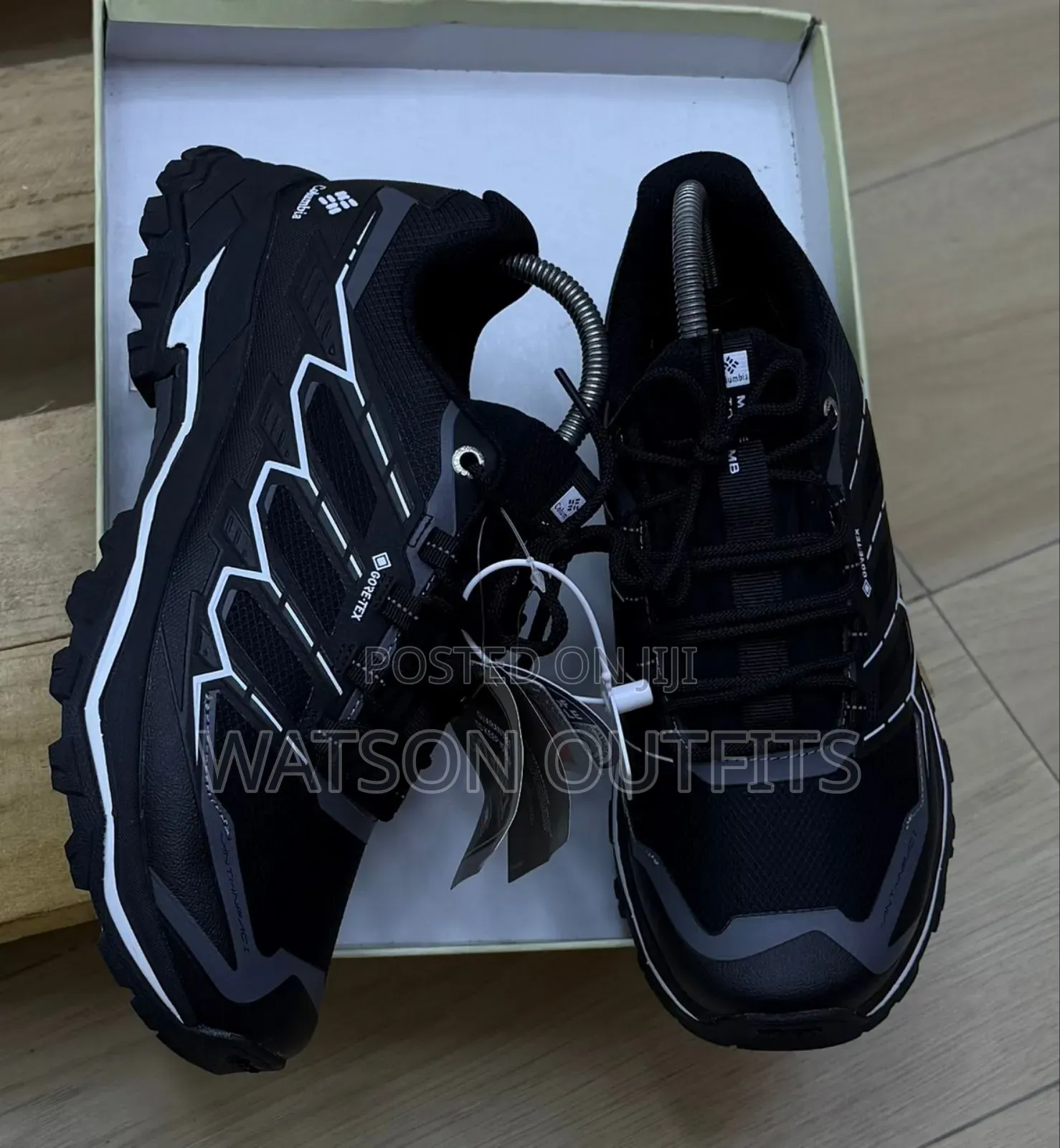 Men's Shoes Vya Leather Materials Vya Goretex Brand