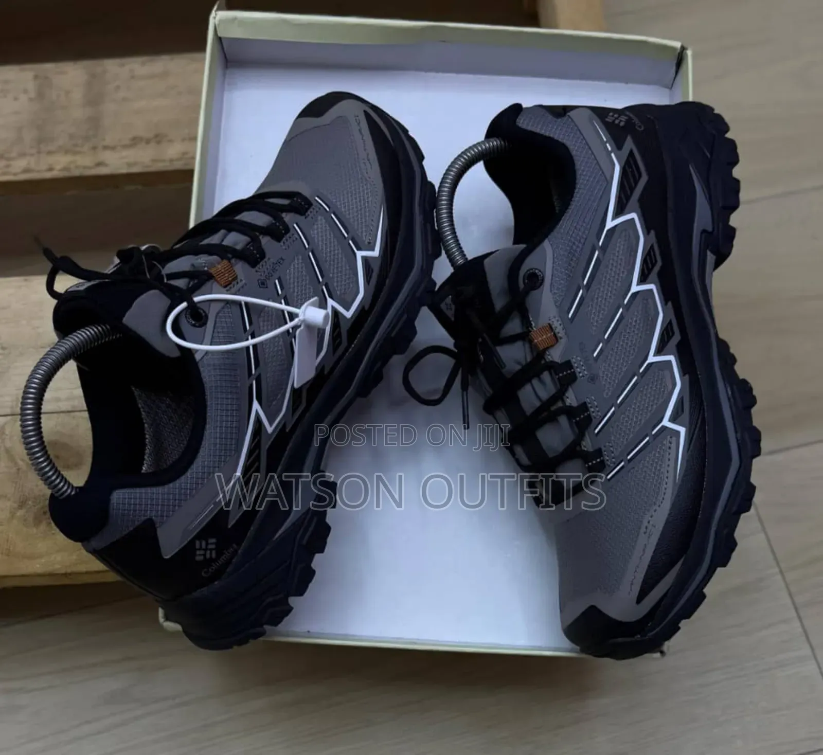 Men's Shoes Vya Leather Materials Vya Goretex Brand