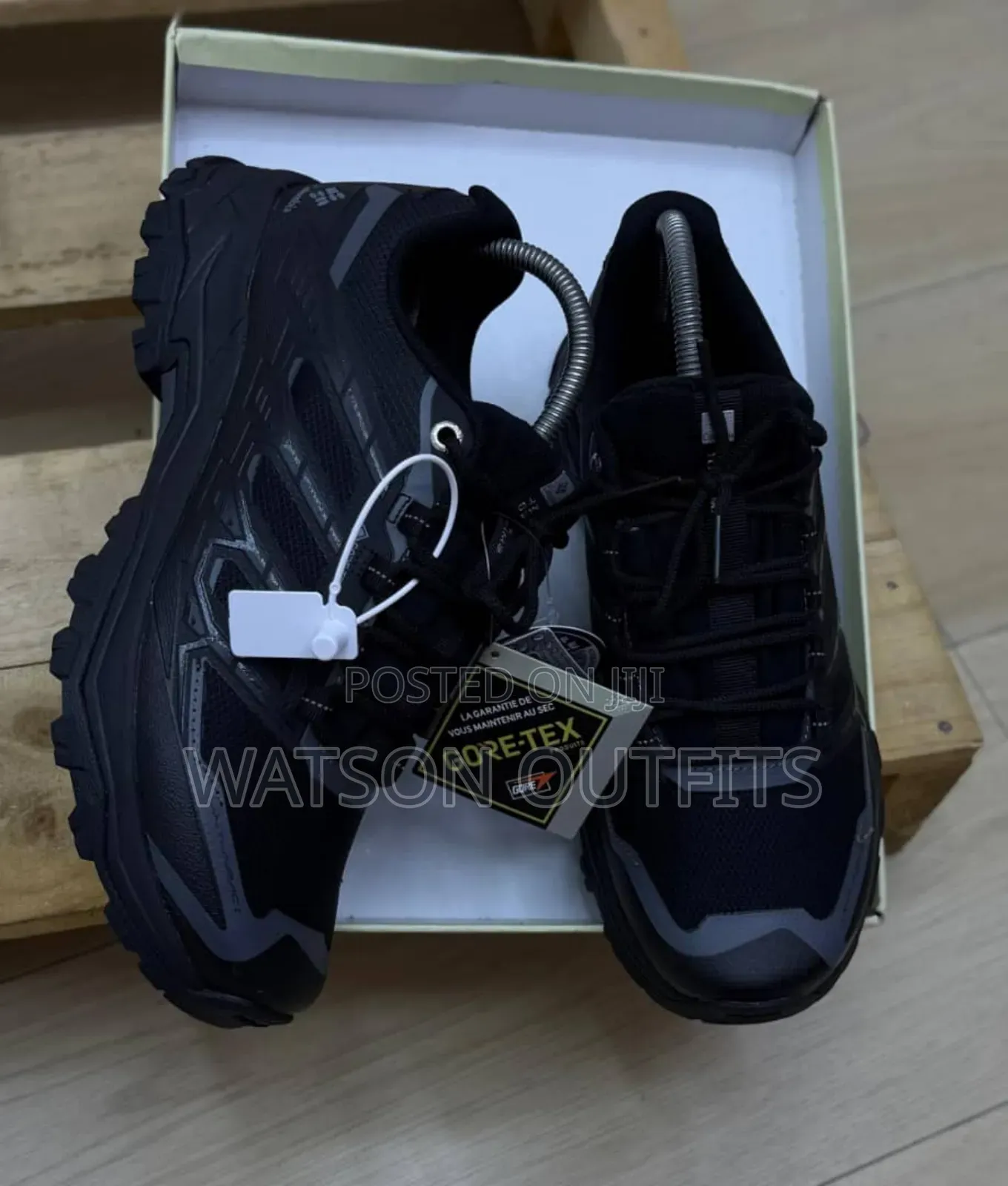 Men's Shoes Vya Leather Materials Vya Goretex Brand