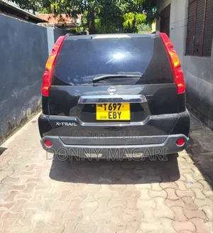 Nissan X-Trail 2.0 2008 Black